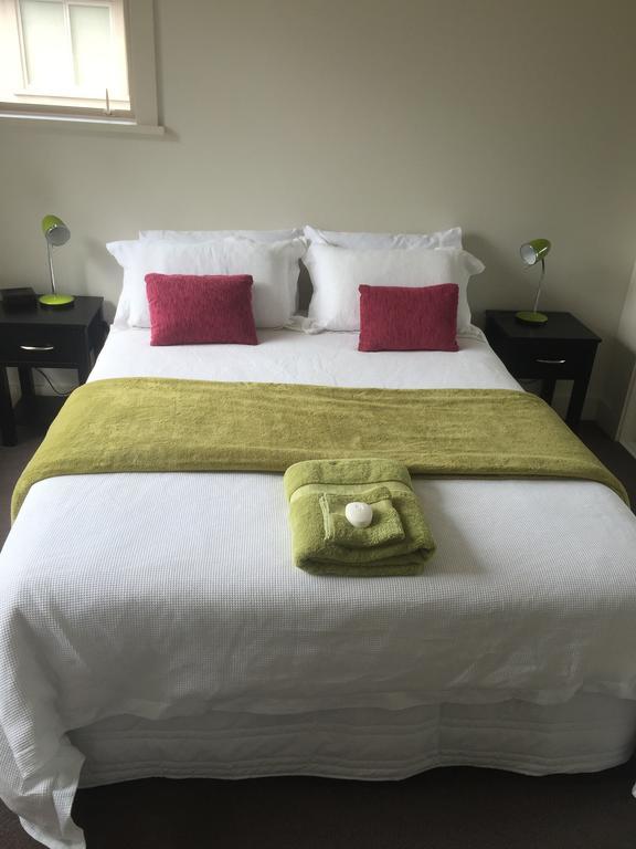 Davidsons Luxury Homestay Lower Hutt Exterior foto
